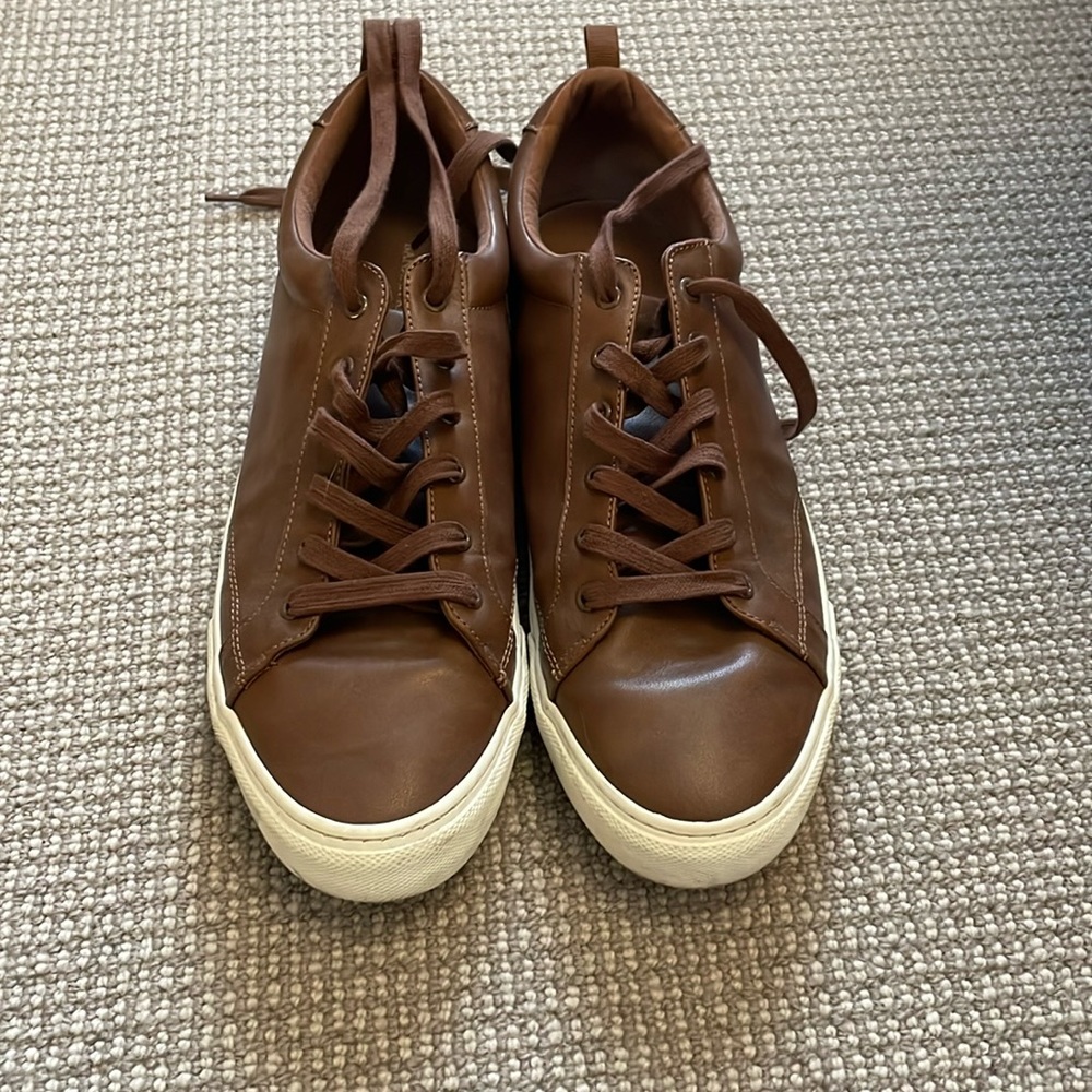 Casual dress sneakers